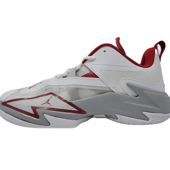 NIKE Jordan One sneakers older boys/men size 9, red/white/grey - used - Picture 2 of 7